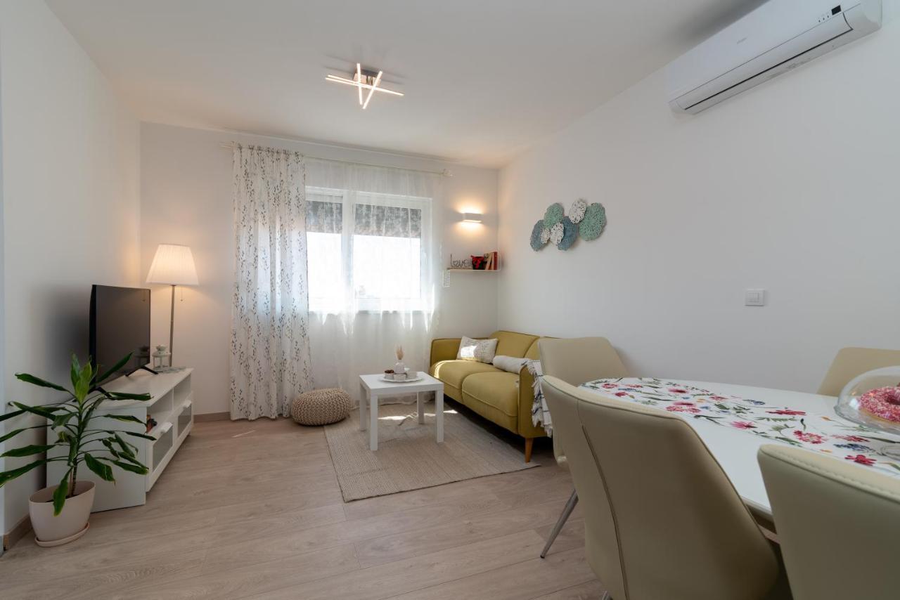 Apartmán Apartman Lotos Trogir Exteriér fotografie