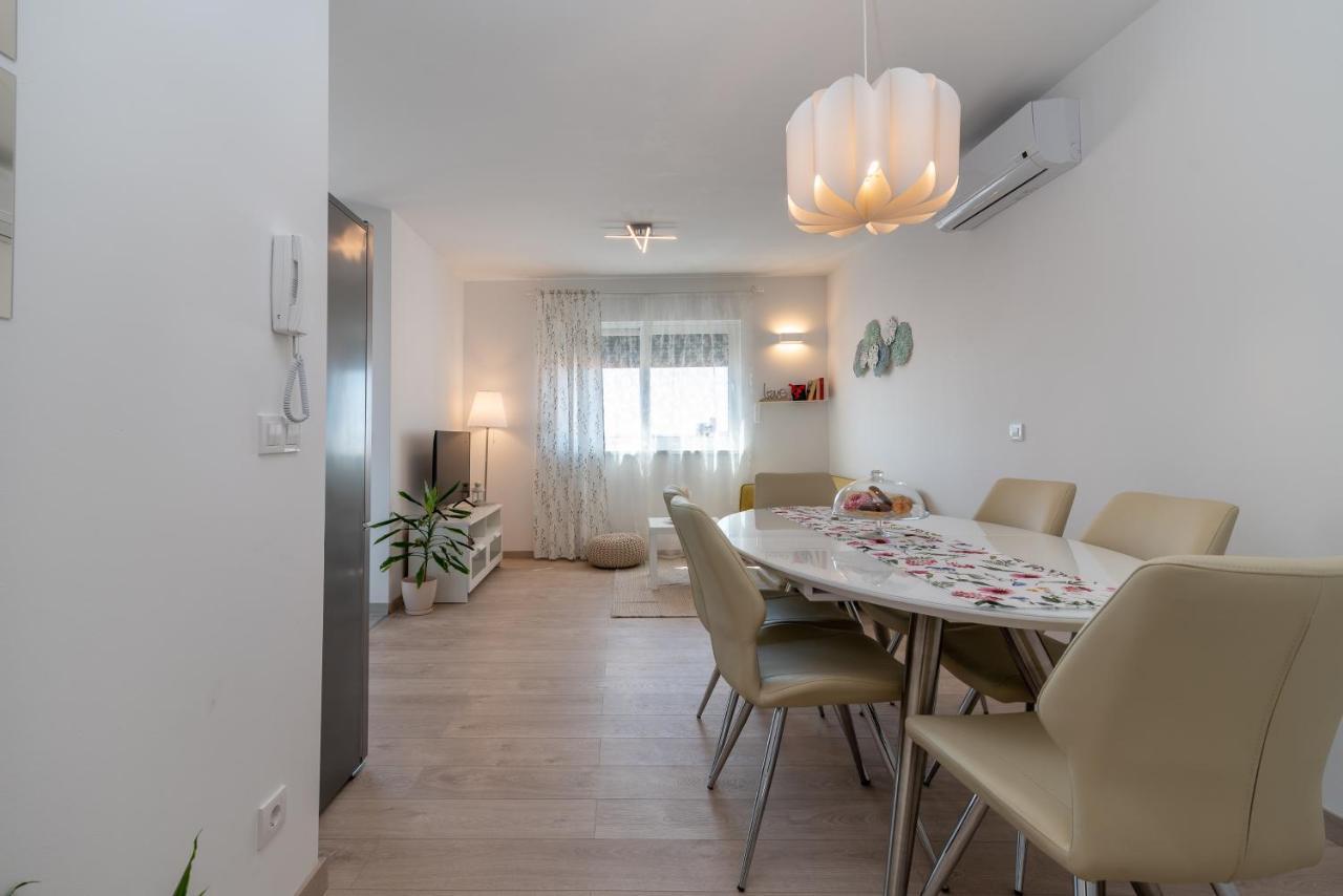 Apartmán Apartman Lotos Trogir Exteriér fotografie