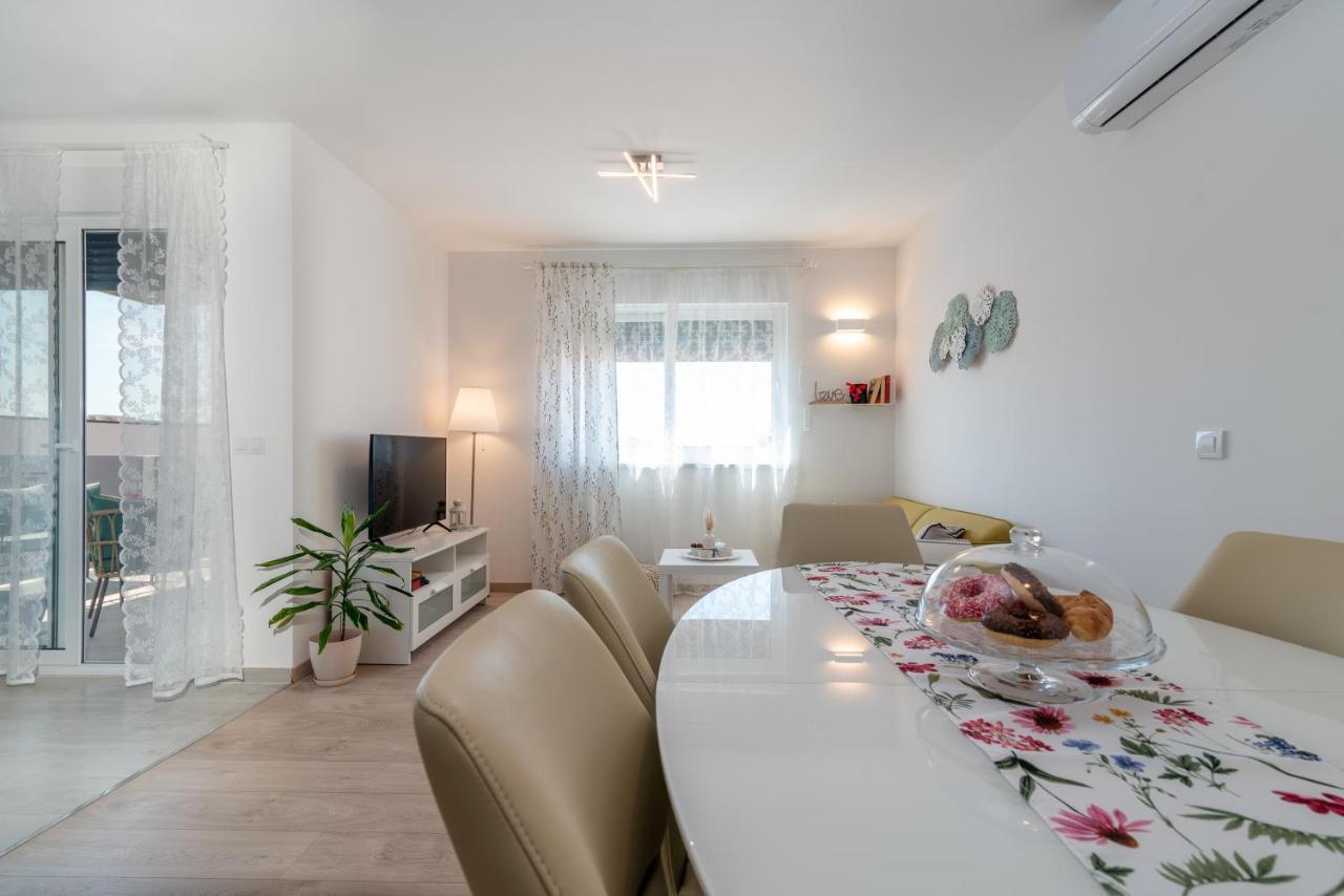 Apartmán Apartman Lotos Trogir Exteriér fotografie
